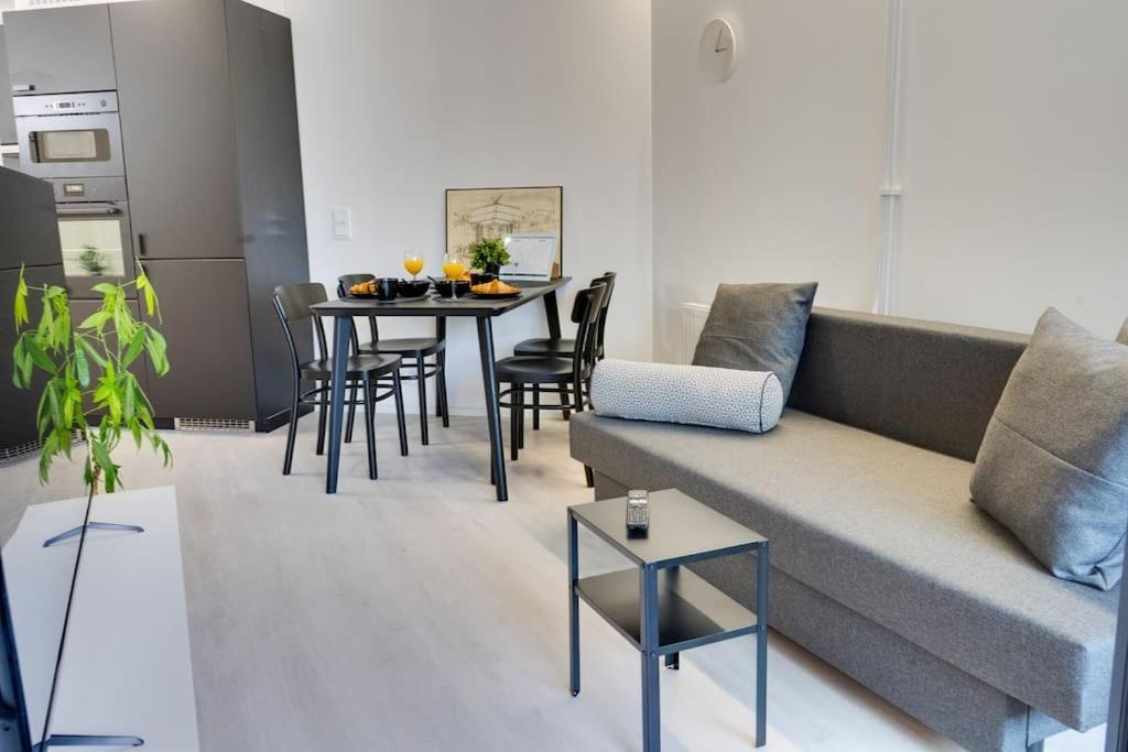 Best Location In Tampere! Modern City Apartment, 2Rooms, Kitchen And Balcony Bagian luar foto