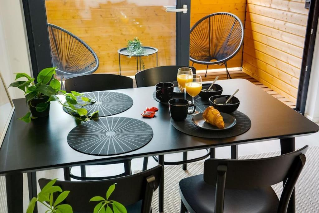Best Location In Tampere! Modern City Apartment, 2Rooms, Kitchen And Balcony Bagian luar foto