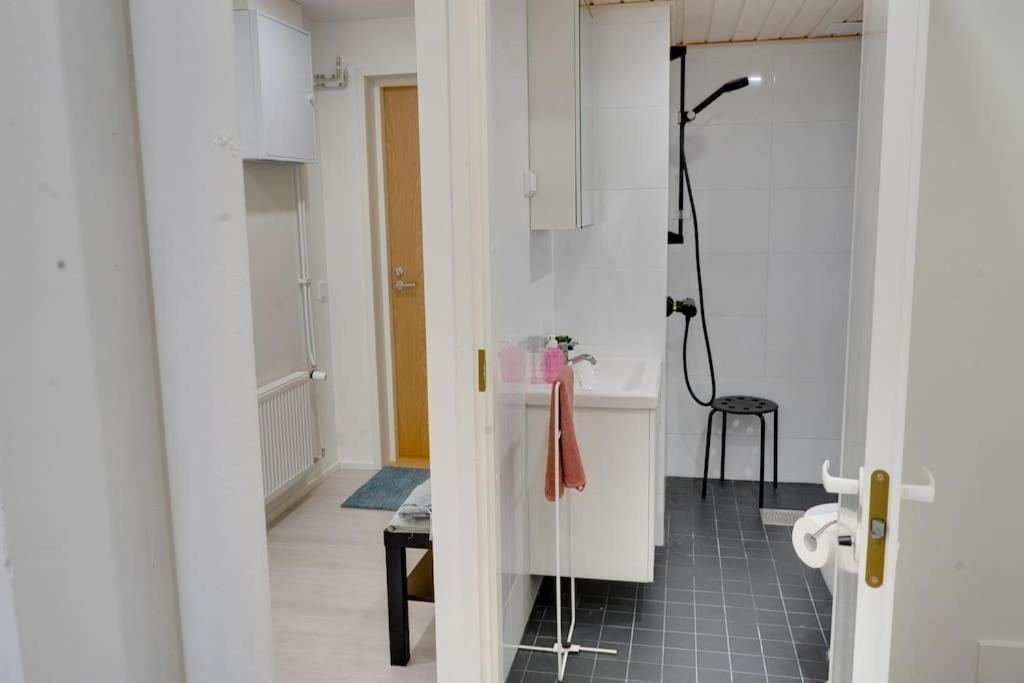 Best Location In Tampere! Modern City Apartment, 2Rooms, Kitchen And Balcony Bagian luar foto